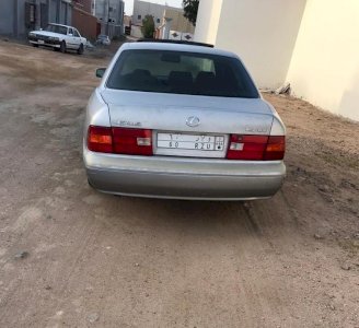 للبيع لكزسLS مودل  1998