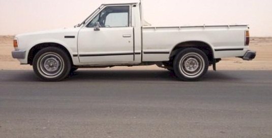 للبيع نيسان  ددسن 1985