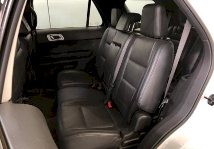 للبيع سيارة اكسبلور _ ليمتد موديل 2015 