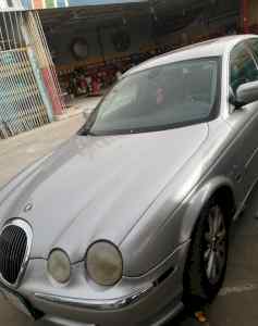 للبيع جاكوار 2000