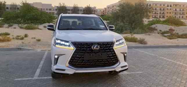 لكزس LX 570 موديل 2021 للبيع 